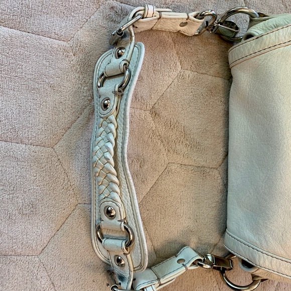 Banana Republic ivory 100% leather handbag - Picture 2 of 8